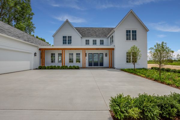 Concrete Driveway Service in Palm Springs