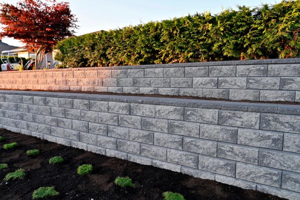 Concrete Retaining Wall Installation in Palm Springs