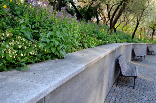 Concrete Retaining Wall Service in Palm Springs