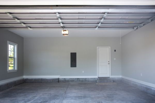 Garage Floor Installation in Palm Springs