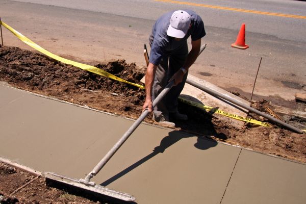 Sidewalk Cementing in Palm Springs