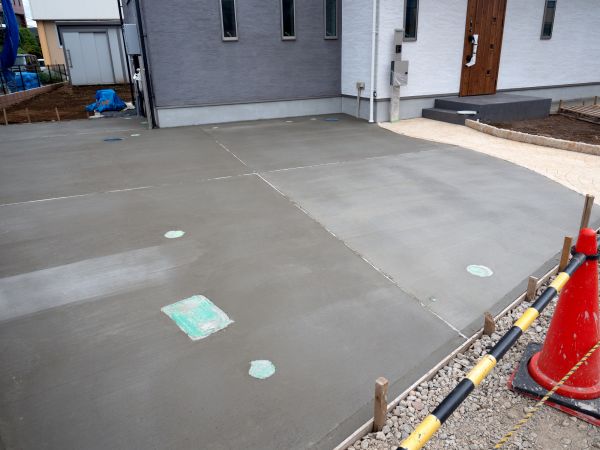 Patio Concreting in Palm Springs