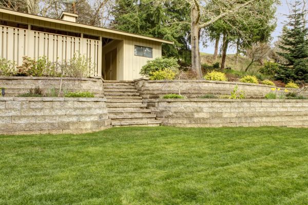 Retaining Wall Construction in Palm Springs