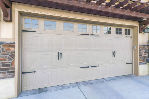 Concrete Apron Construction in Palm Springs