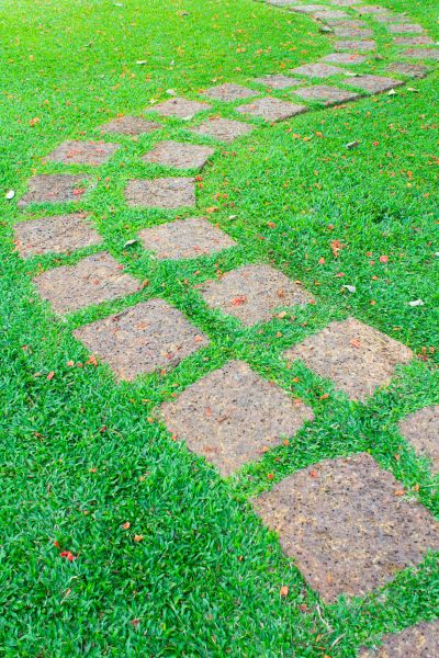 Backyard Pathway Construction in Palm Springs